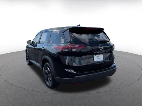 Used 2025 Nissan Rogue SV FWD image 11