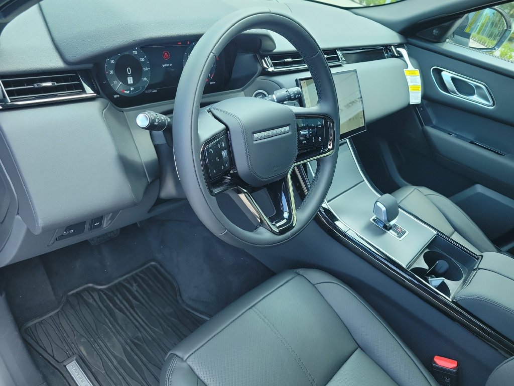 New 2026 Land Rover Range Rover Velar S AWD/4WD image 25
