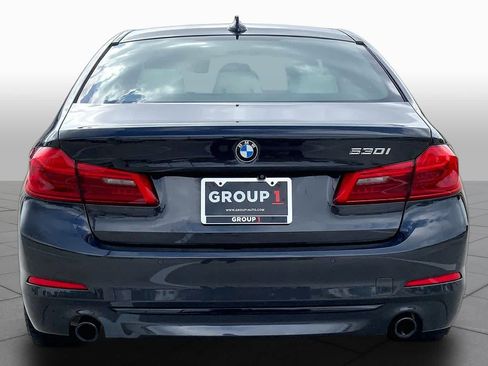 Used 2020 BMW 530i w/ Convenience Package RWD image 5