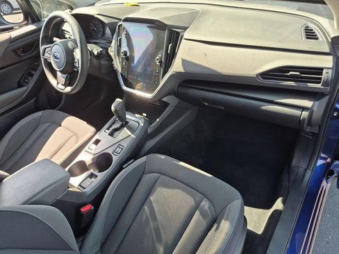 Used 2025 Subaru Crosstrek 2.5i Premium AWD/4WD image 32