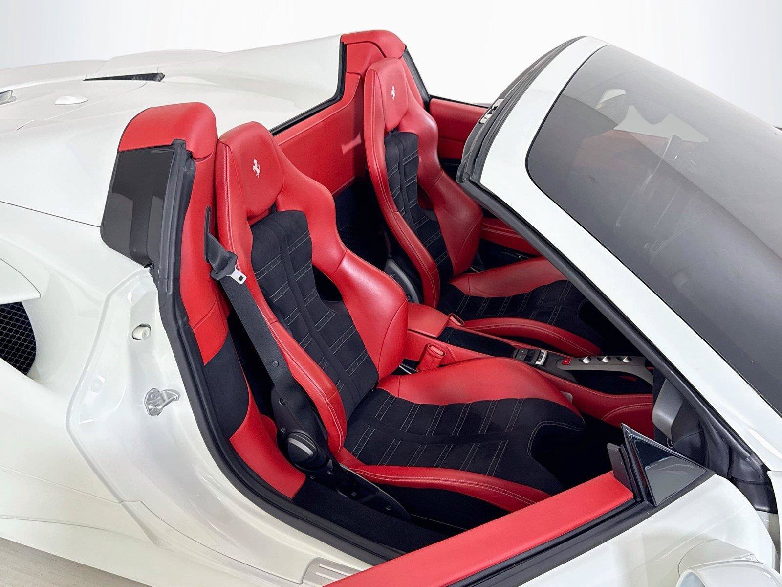 Used 2019 Ferrari 488 Spider RWD image 27