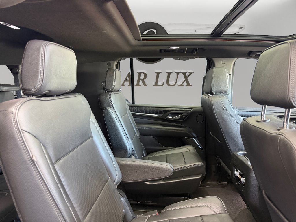 Used 2021 GMC Yukon XL Denali w/ Denali Premium Package AWD/4WD image 29