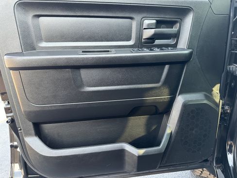 Used 2019 RAM 1500 Express w/ Wheel & Sound Group AWD/4WD image 14