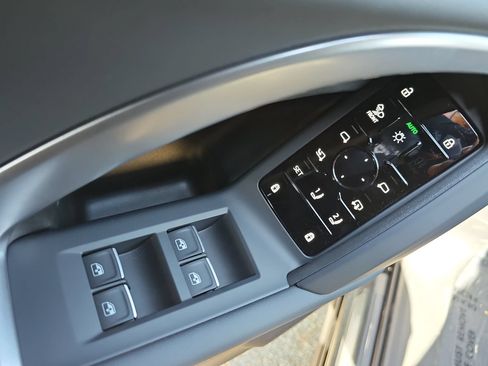 New 2026 Audi Q5 Premium Plus AWD/4WD image 30