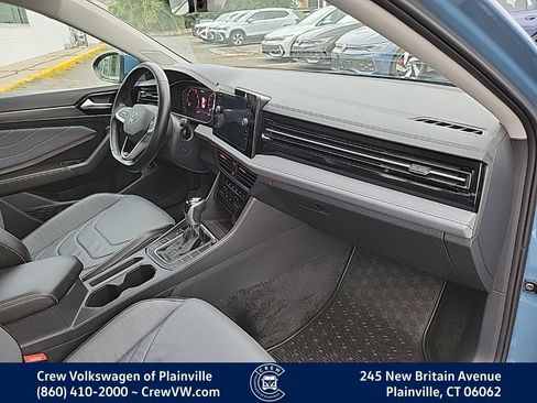 Certified 2025 Volkswagen Jetta SEL FWD image 43
