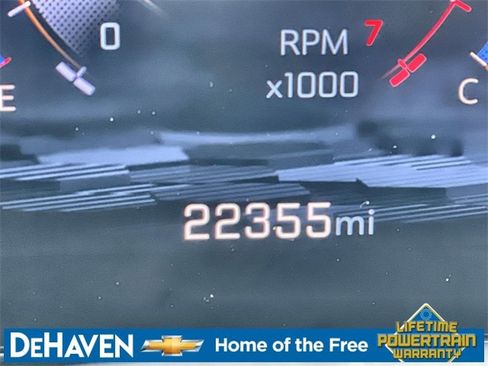 Used 2025 Chevrolet Tahoe Z71 AWD/4WD image 12