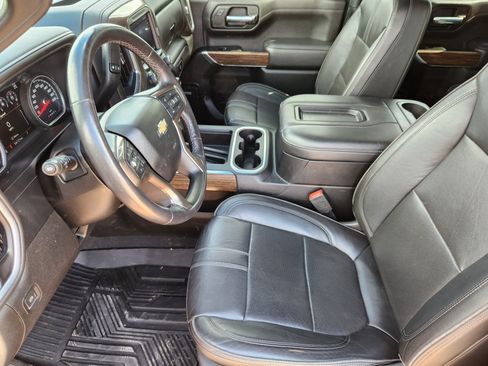 Used 2022 Chevrolet Silverado 1500 High Country w/ Safety Package II AWD/4WD image 8