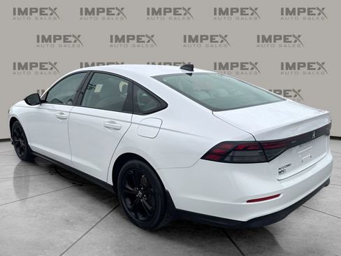 Used 2025 Honda Accord SE image 3