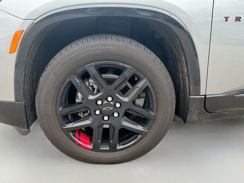 Used 2023 Chevrolet Traverse Premier w/ Redline Edition FWD image 33