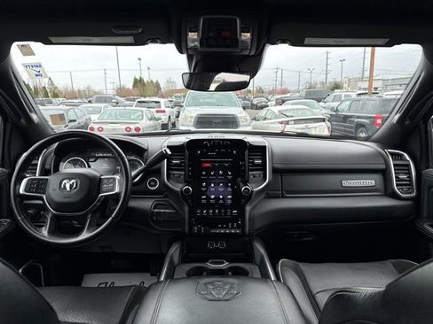 Used 2020 RAM 2500 Laramie AWD/4WD image 16