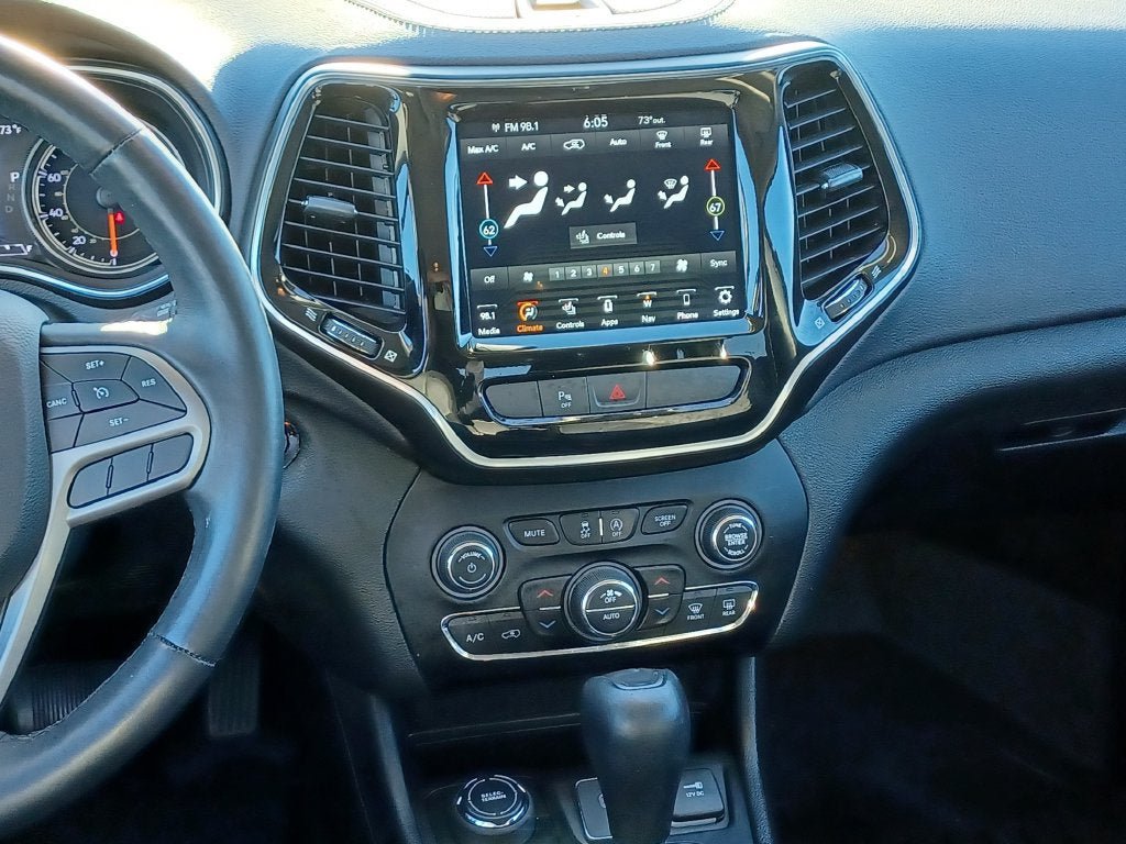 Used 2019 Jeep Cherokee Limited AWD/4WD image 26