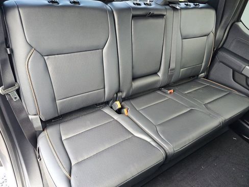 New 2026 Ford F250 Lariat w/ Black Appearance Package image 24