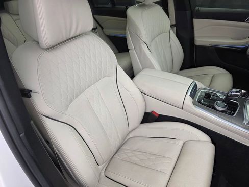 Certified 2022 BMW X5 xDrive45e w/ M Sport Package image 34