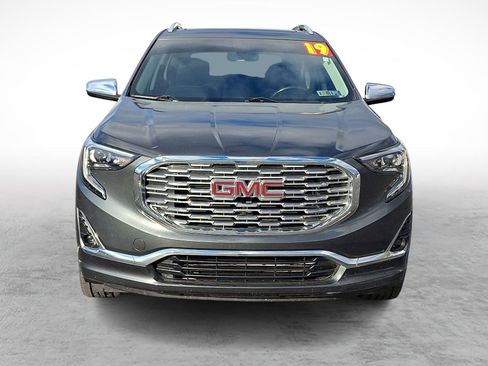 Used 2019 GMC Terrain Denali w/ Comfort Package image 2