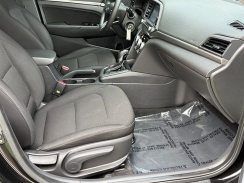 Used 2019 Hyundai Elantra SEL w/ Cargo Package image 15