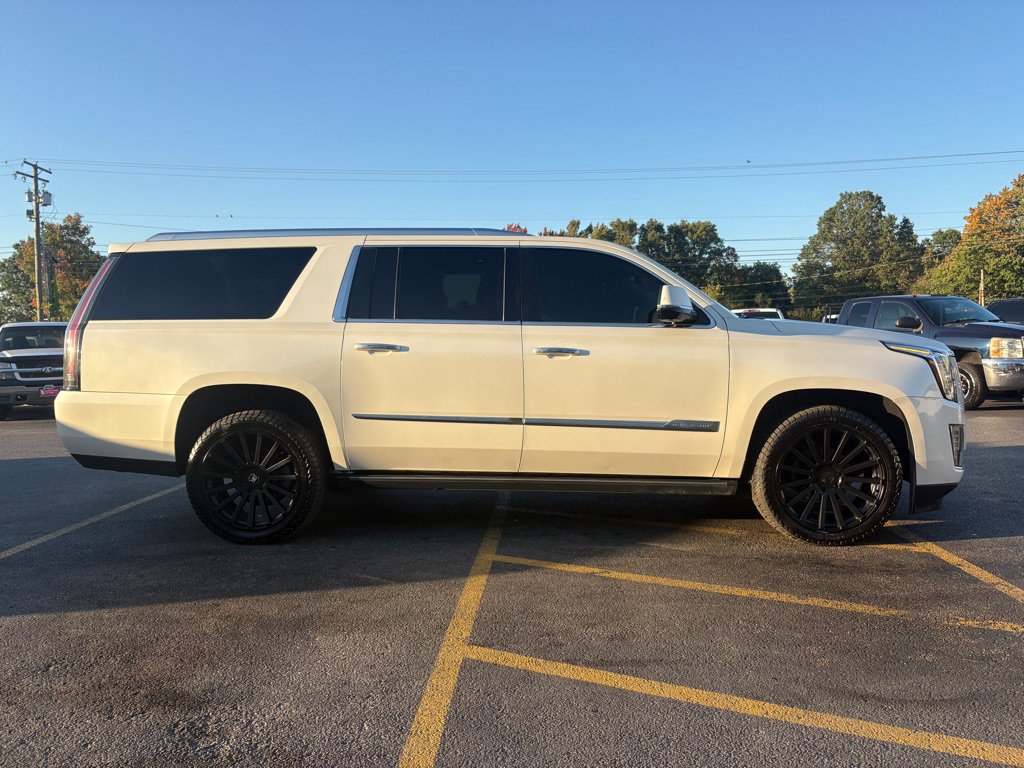 Used 2015 Cadillac Escalade ESV Premium AWD/4WD image 5