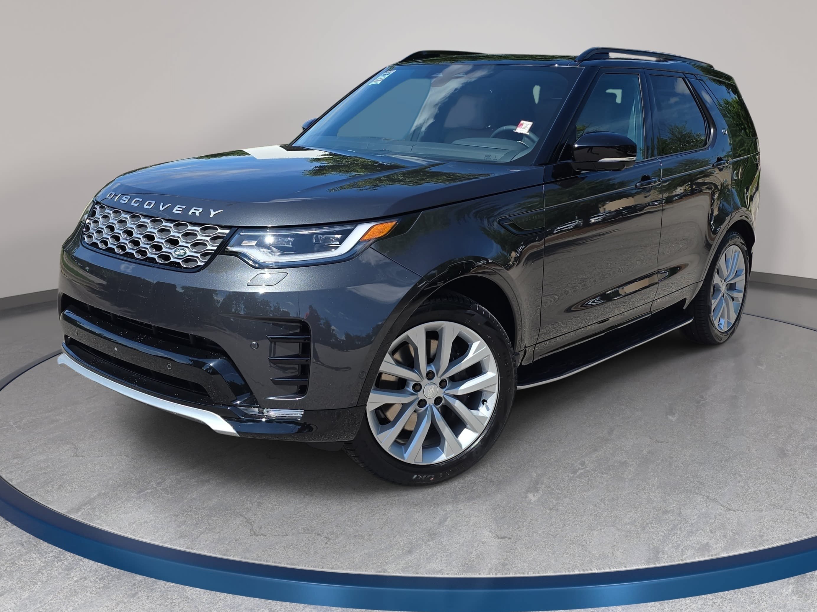New 2026 Land Rover Discovery Limited Edition AWD/4WD image 1