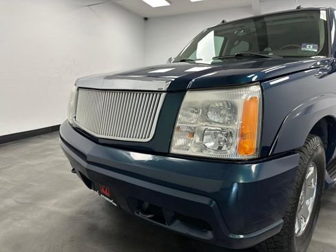 Used 2005 Cadillac Escalade AWD image 14