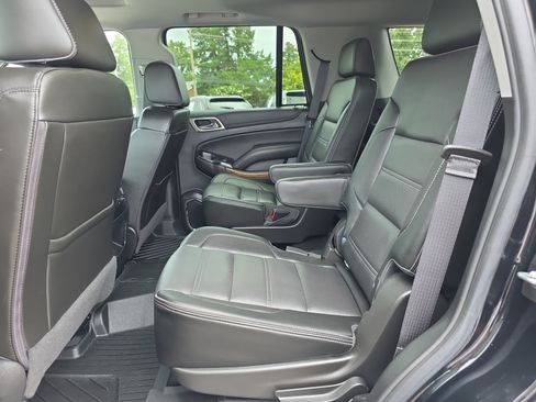 Used 2020 GMC Yukon Denali w/ Denali Premium Package AWD/4WD image 11