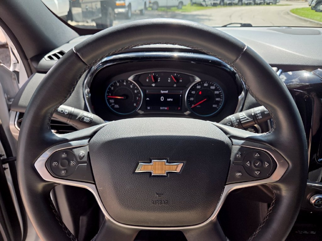 Used 2023 Chevrolet Traverse LT FWD image 30