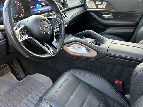 Used 2024 Mercedes-Benz GLE 450e 4MATIC image 11