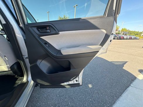 Used 2018 Subaru Forester 2.5i Premium AWD/4WD image 19