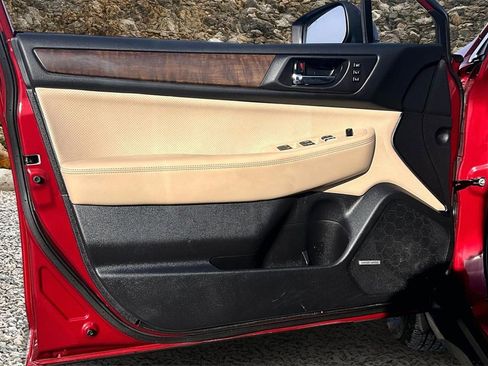 Used 2016 Subaru Outback 2.5i Limited image 21