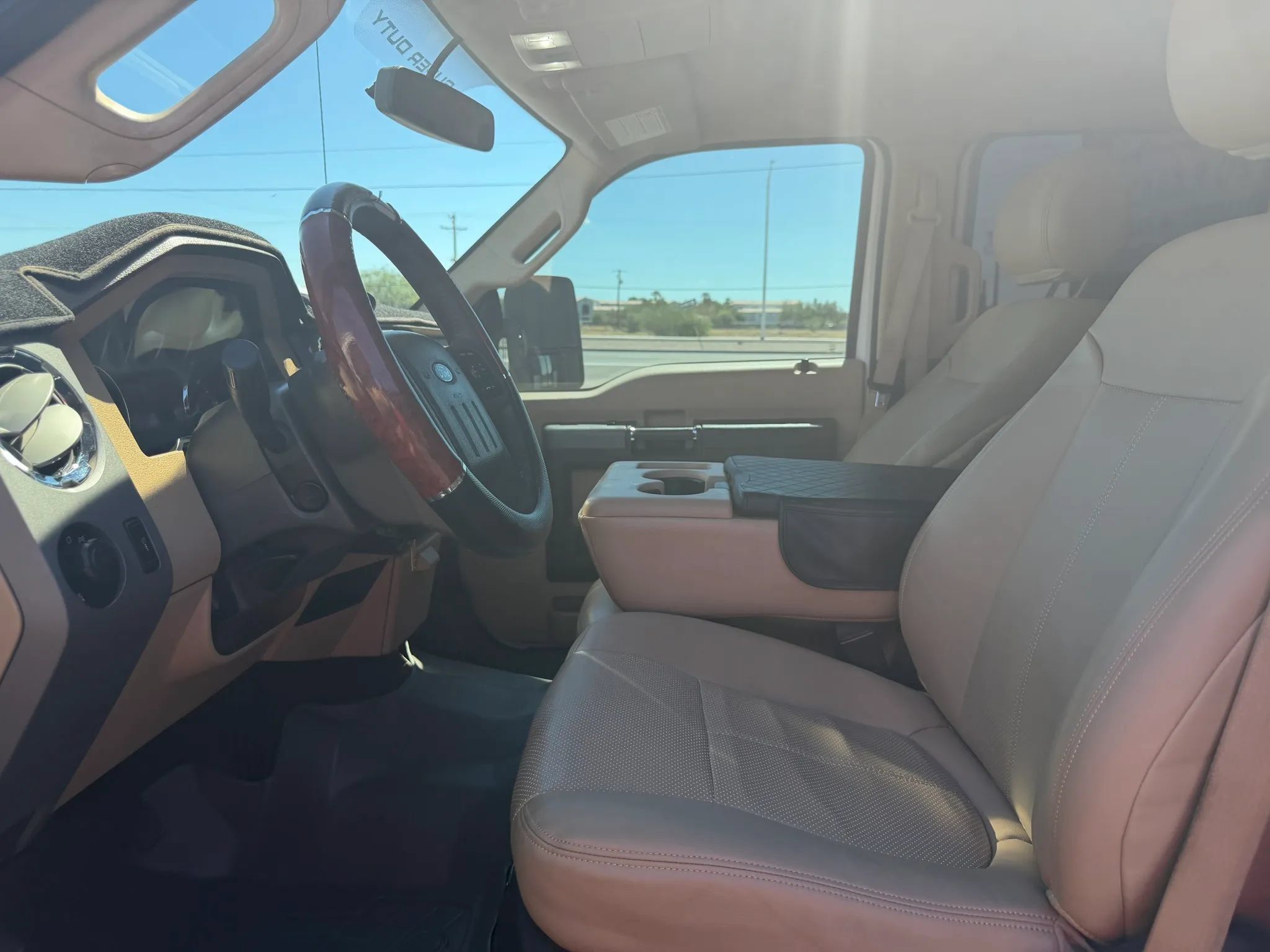 Used 2012 Ford F250 Lariat w/ Lariat Interior Pkg AWD/4WD image 15