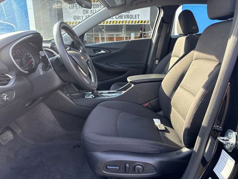 Used 2024 Chevrolet Malibu LT image 11