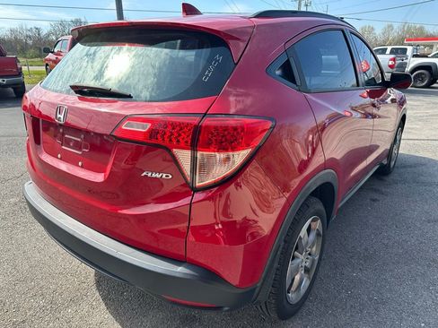 Used 2018 Honda HR-V LX image 3