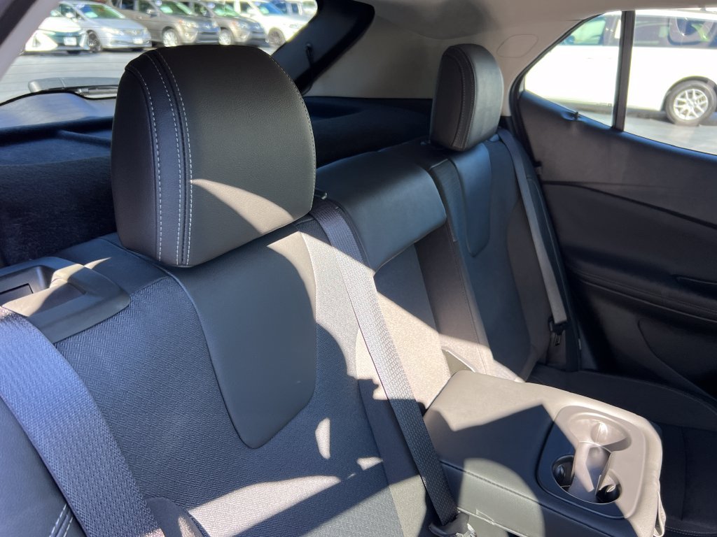 Used 2023 Buick Encore GX Select w/ Sport Touring Package FWD image 21
