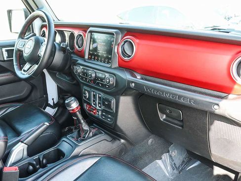 Used 2018 Jeep Wrangler Rubicon image 21