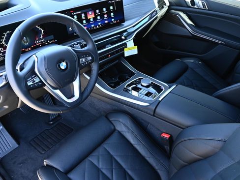 New 2026 BMW X5 xDrive40i w/ Premium Package image 12
