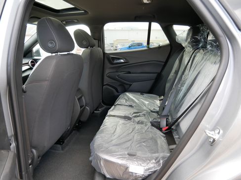 New 2026 Chevrolet Trax RS w/ Sunroof Package FWD image 12