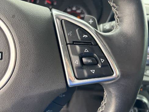 Used 2021 Chevrolet Camaro LT w/ Technology Package image 13