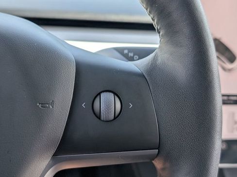 Used 2023 Tesla Model 3 Standard Range RWD image 19