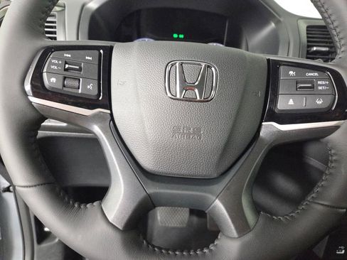 New 2026 Honda Odyssey Touring image 13