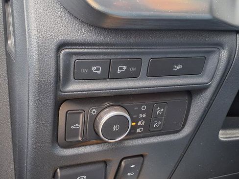 Used 2022 Ford F150 Lariat image 14