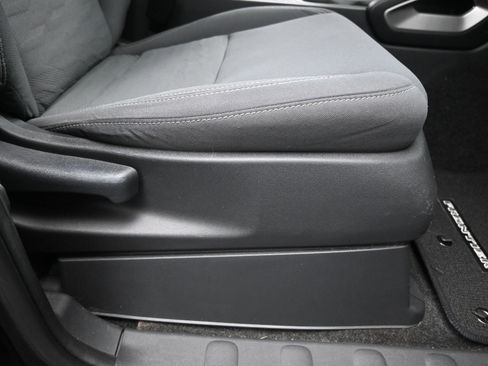 Certified 2022 Nissan Frontier SV w/ Technology Package image 16