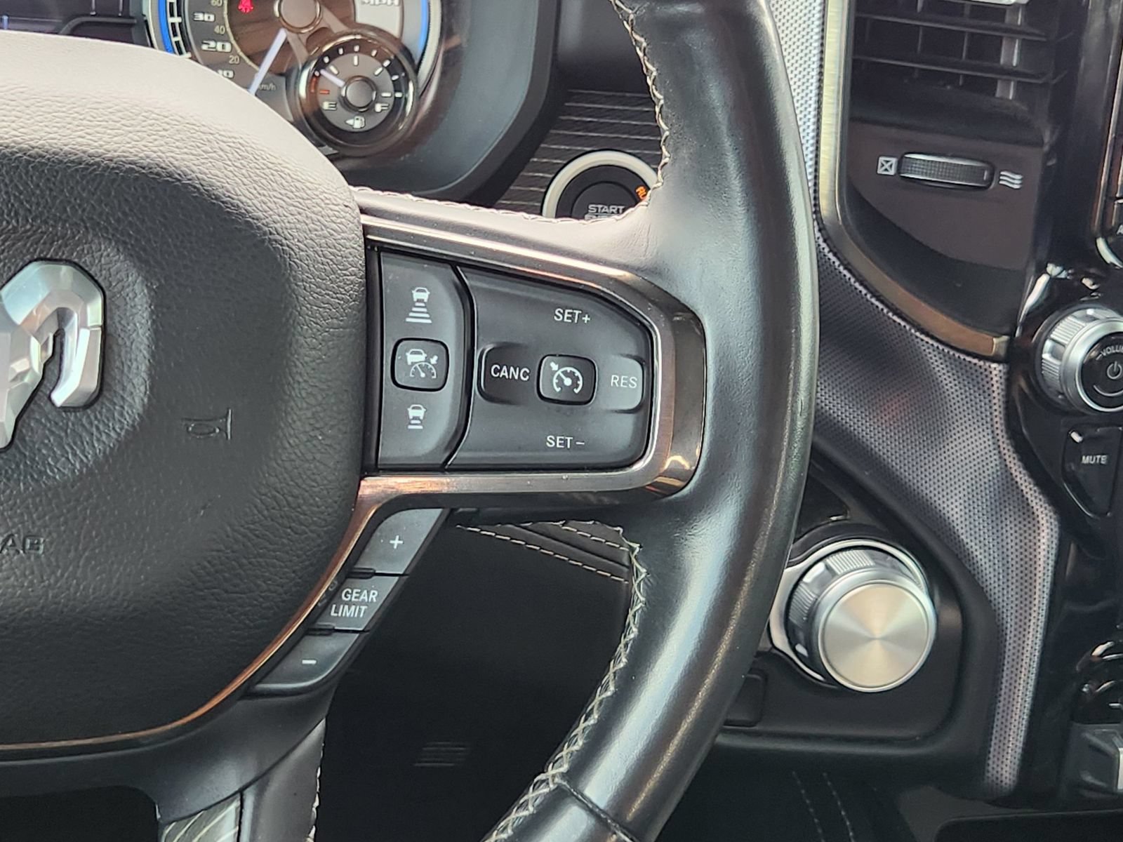 Used 2021 RAM 1500 Limited AWD/4WD image 31