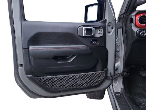 Used 2022 Jeep Gladiator Rubicon w/ Cold Weather Group image 22