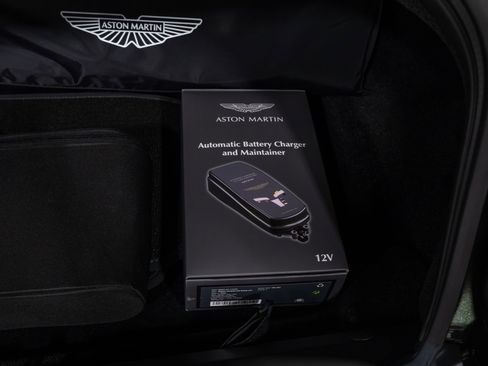 Used 2025 Aston Martin Vanquish image 77
