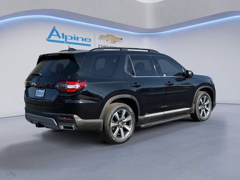Used 2025 Honda Pilot Elite image 5