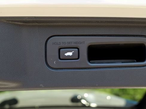 Used 2025 Honda Pilot Elite image 67