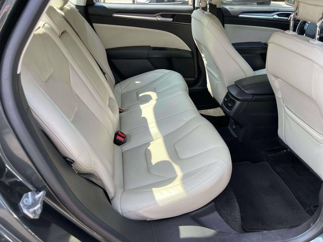 Used 2015 Ford Fusion Titanium FWD image 20