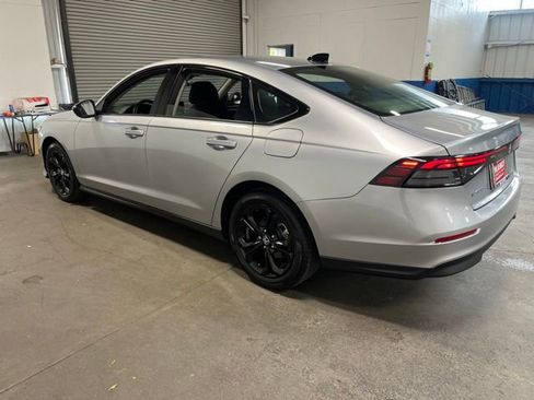 Used 2025 Honda Accord SE image 5