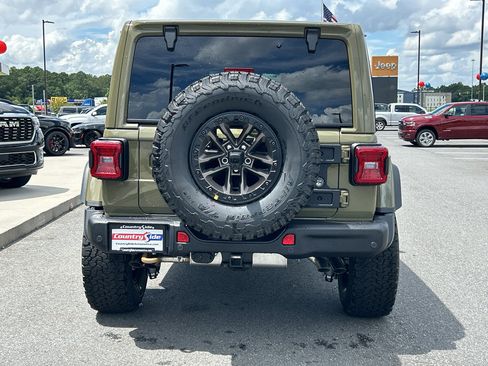 New 2025 Jeep Wrangler Unlimited Rubicon 392 image 10