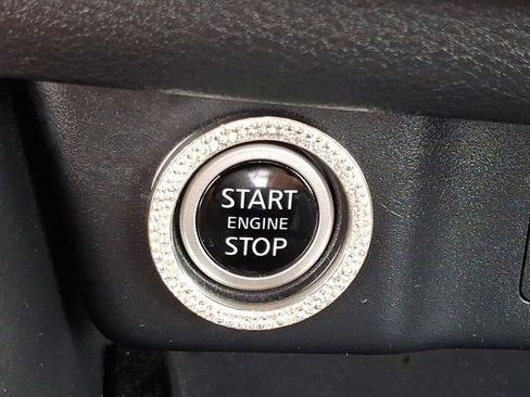 Certified 2022 Nissan Rogue SV w/ SV Premium Package image 59