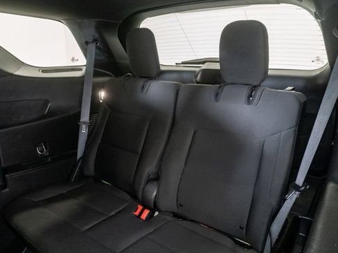 Used 2020 Ford Explorer XLT w/ Comfort Package AWD/4WD image 25