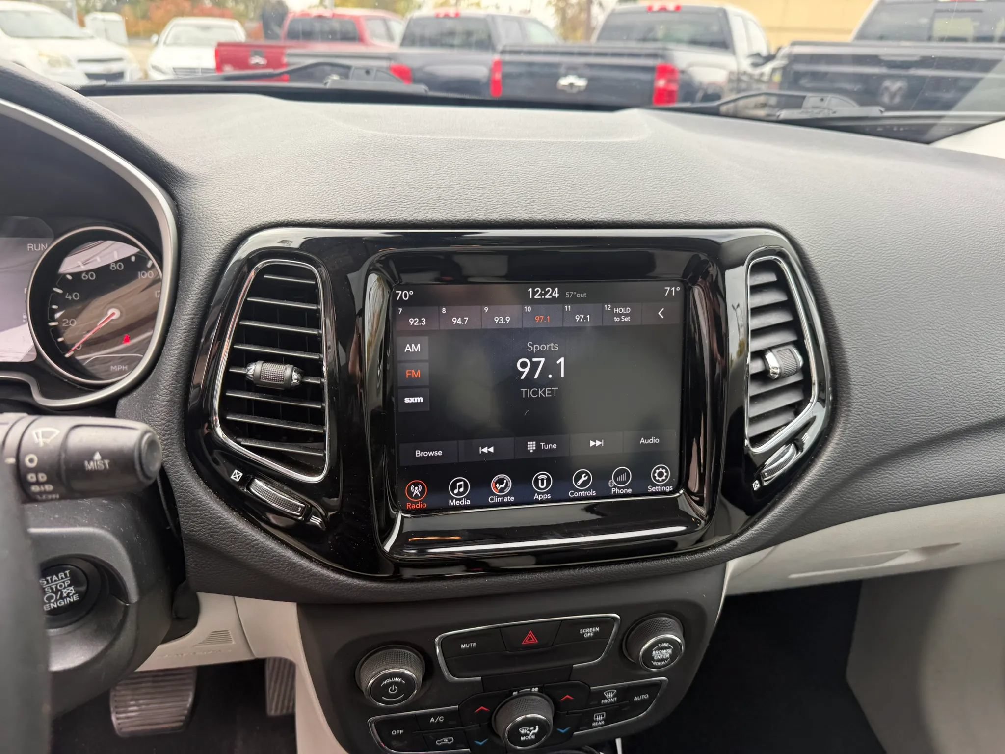 Used 2017 Jeep Compass Limited AWD/4WD image 21